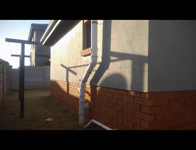 3 BEDROOM HOUSE FOR SALE IN ALBERTSDAL